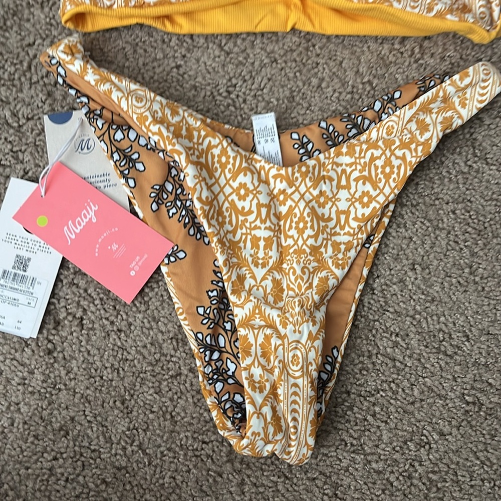 Maaji Gold Pattern Bikini, Reversible, NWT - Picture 5 of 9